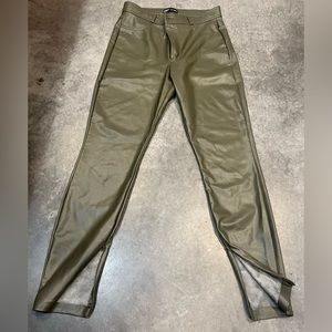 Zara size (USA L) olive faux zipper pants